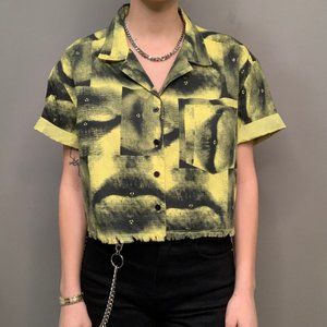 COLLUSION Boxy Shirt in Lip Print